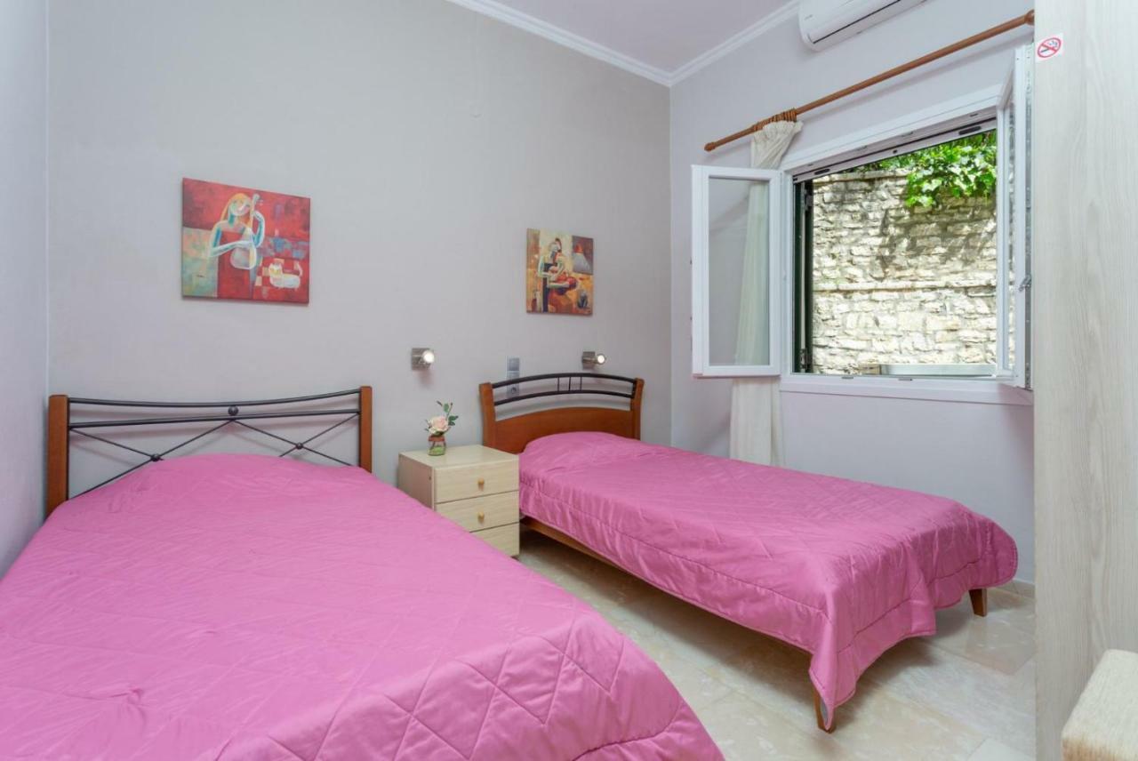 Villa Katerina Katavolos Exterior photo